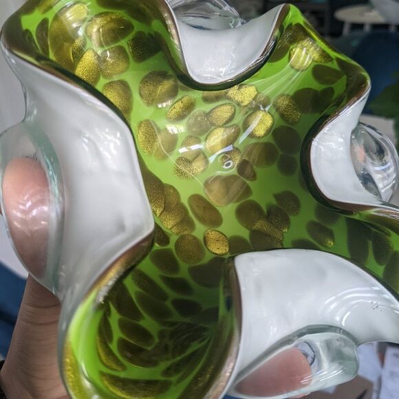 Murano Glass Bowl Speckled Green and Gold - Picture 3 of 8